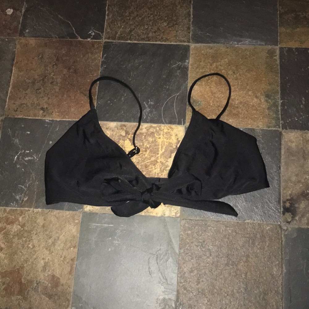 Black bikini top